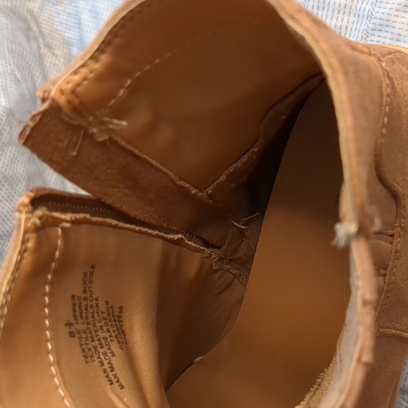 Universal Thread Katrina Platform Boots in tan.  - Picture 3 of 16